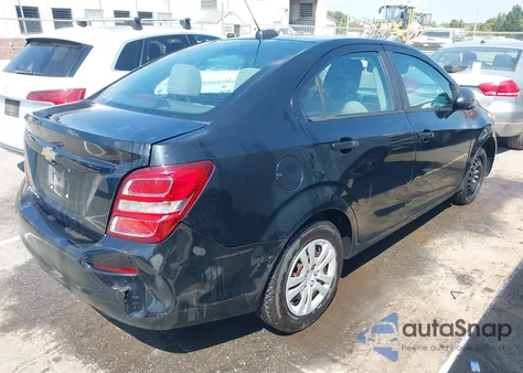 2017 Chevrolet Sonic Ls Auto z USA, uszkodzony, nr VIN 1G1JB5SH3H4110830